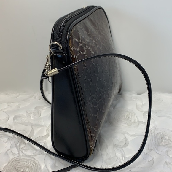 Vittorio Croc Embossed Vegan Leather Crossbody Bag - Picture 2 of 12